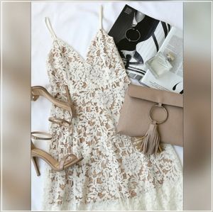 New LULUS white lace dress